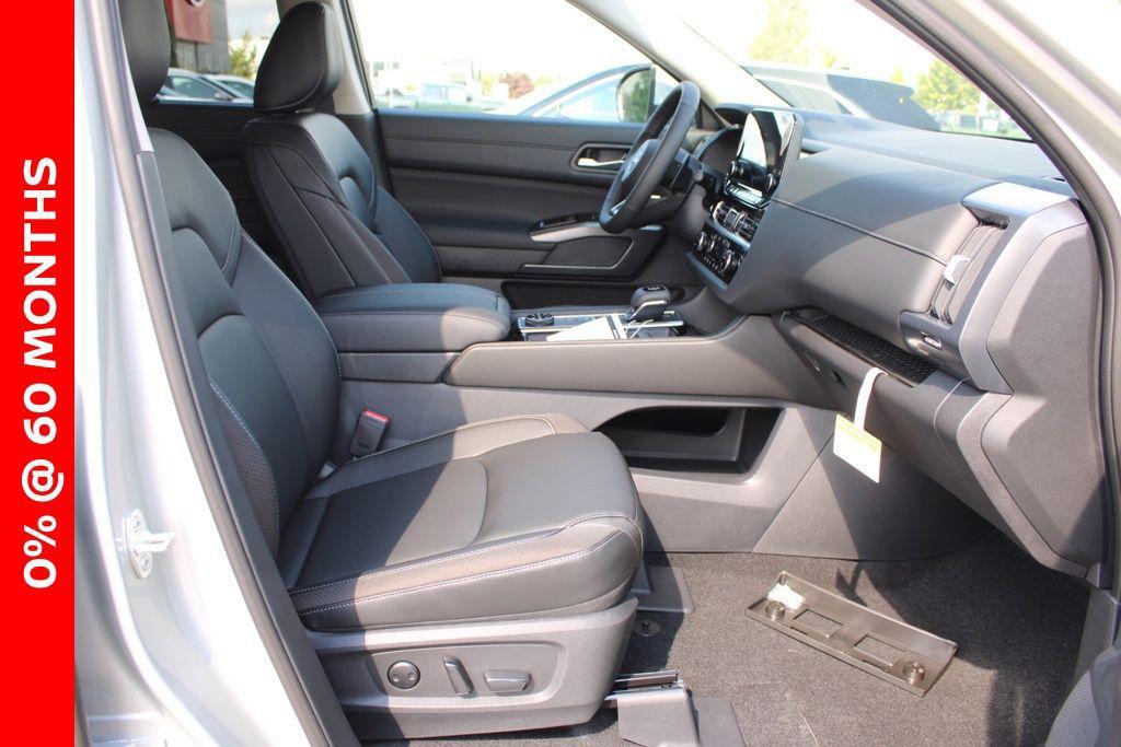new 2025 Nissan Pathfinder car, priced at $39,191