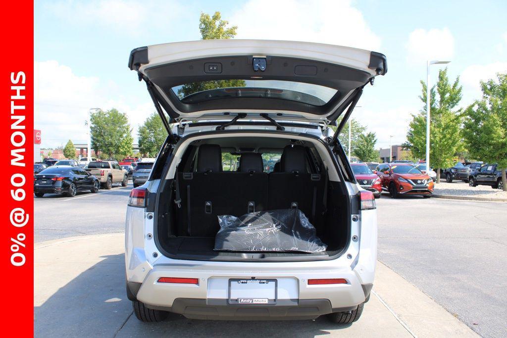 new 2025 Nissan Pathfinder car, priced at $39,191