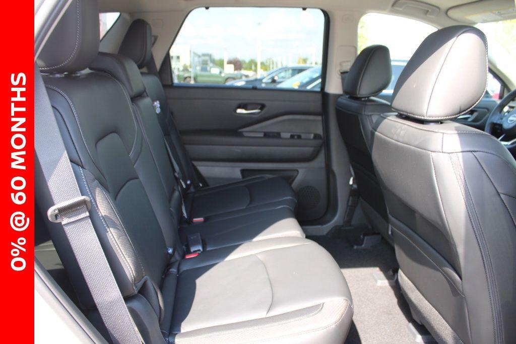 new 2025 Nissan Pathfinder car, priced at $39,191