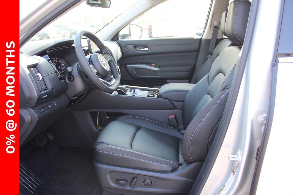 new 2025 Nissan Pathfinder car, priced at $39,191