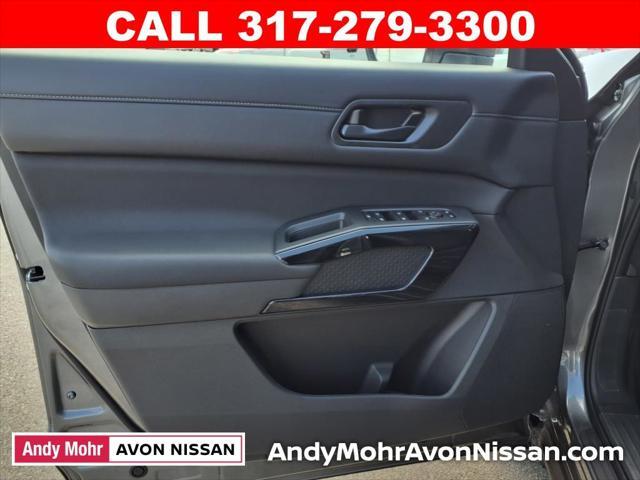 new 2025 Nissan Pathfinder car, priced at $40,300