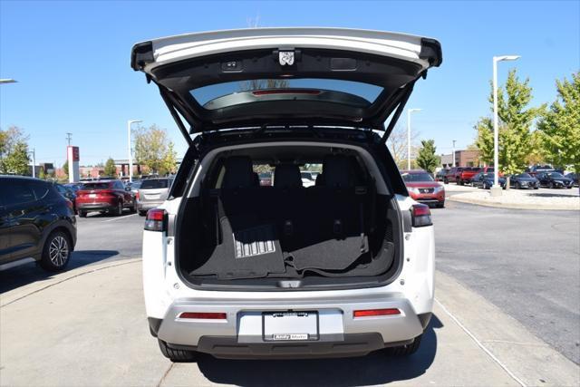 new 2024 Nissan Pathfinder car, priced at $38,302