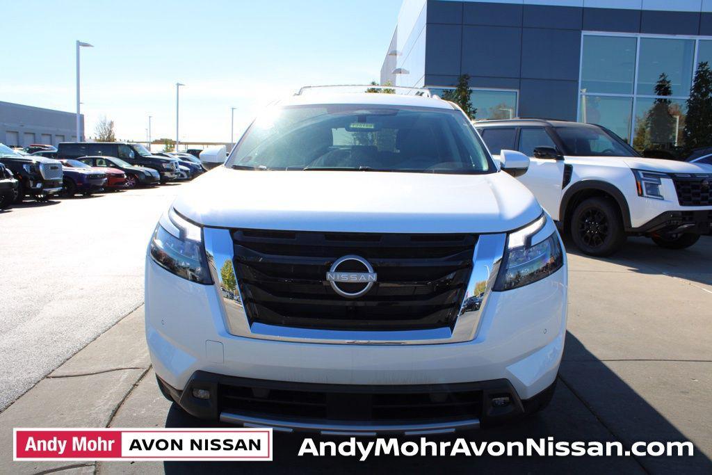 new 2025 Nissan Pathfinder car, priced at $39,205