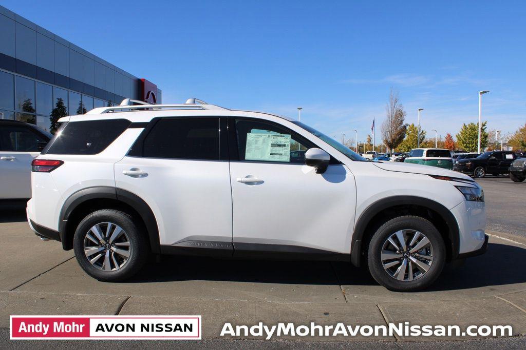 new 2025 Nissan Pathfinder car, priced at $39,205