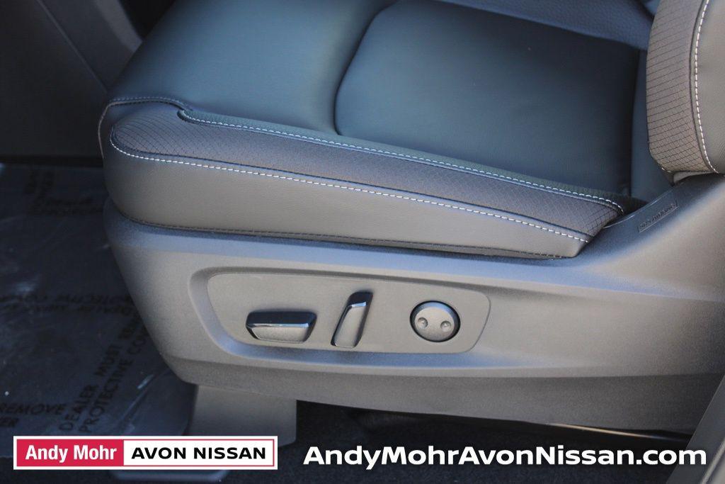 new 2025 Nissan Pathfinder car, priced at $39,205