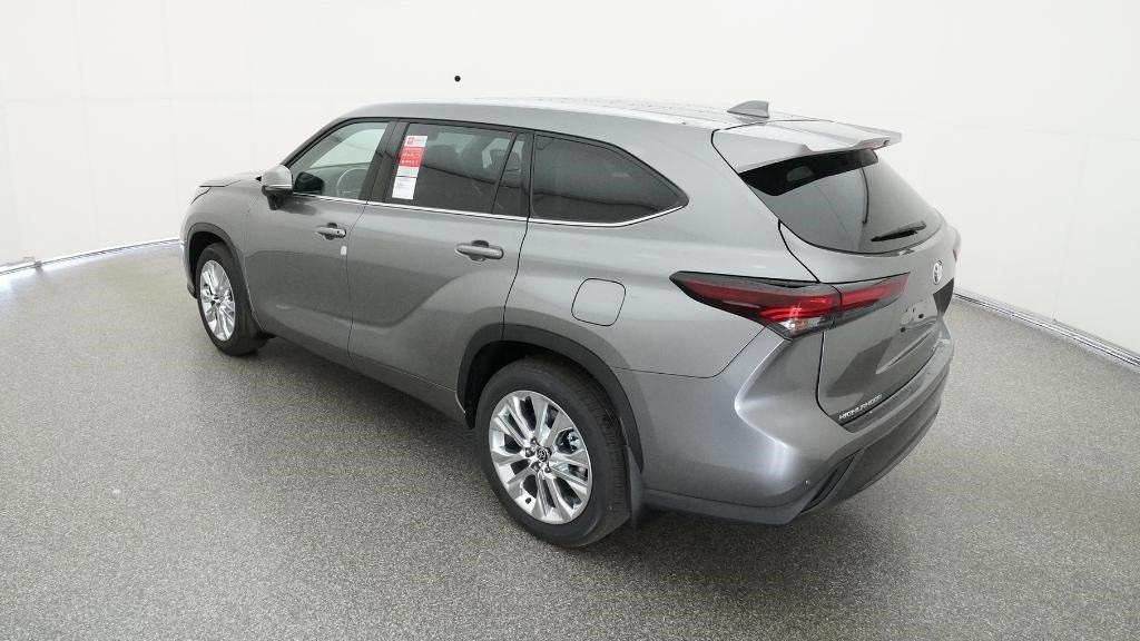 new 2025 Toyota Highlander car, priced at $53,178