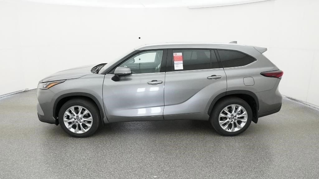 new 2025 Toyota Highlander car, priced at $53,178