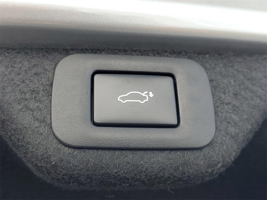 used 2022 Lexus ES 350 car, priced at $33,451