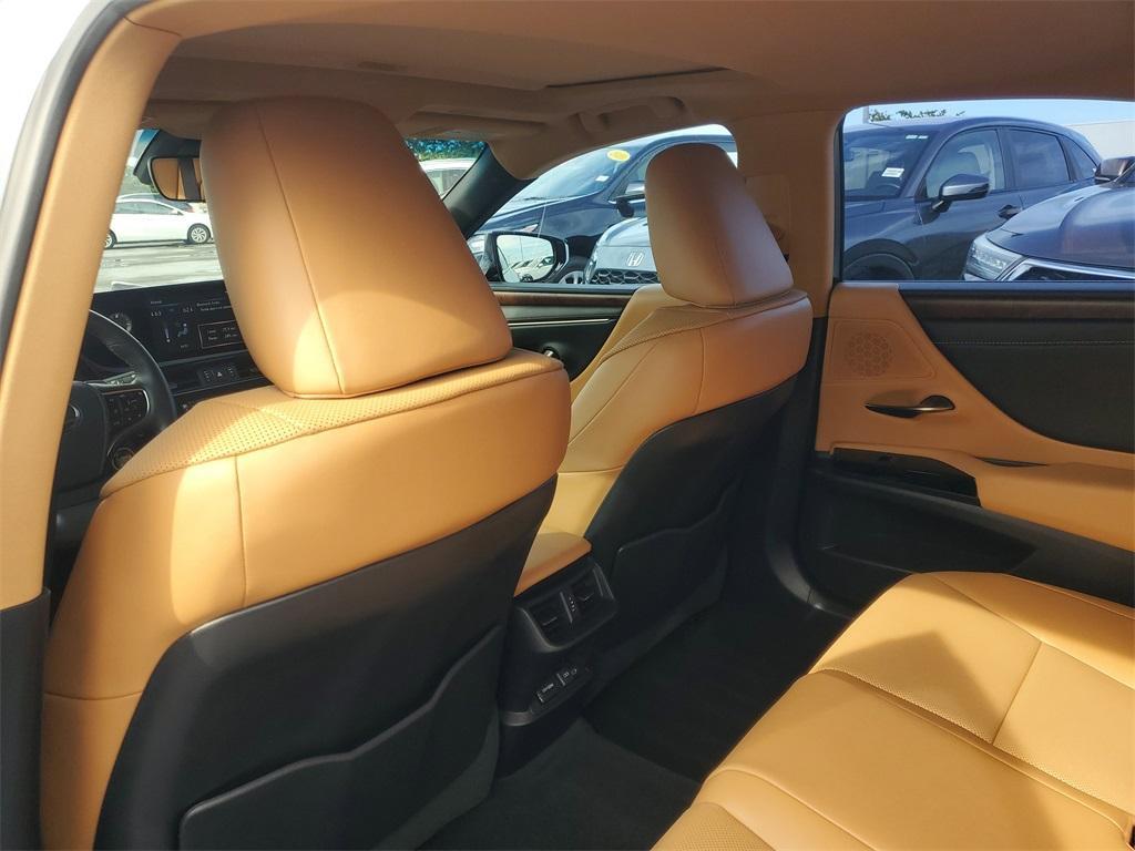 used 2022 Lexus ES 350 car, priced at $33,451