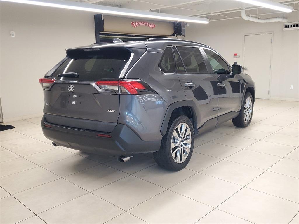 used 2020 Toyota RAV4 car, priced at $21,991