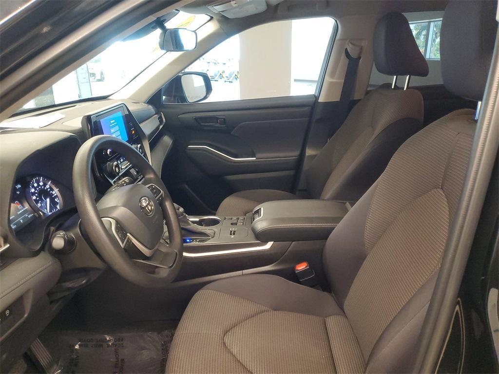 used 2023 Toyota Highlander car, priced at $32,991