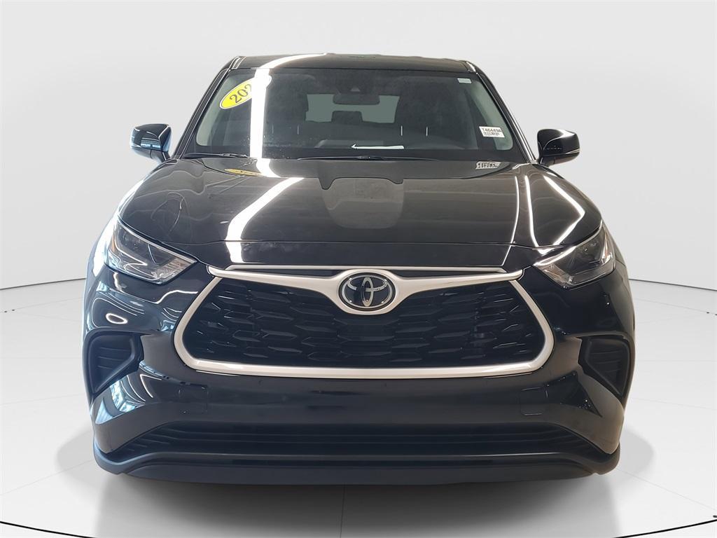 used 2023 Toyota Highlander car, priced at $32,991