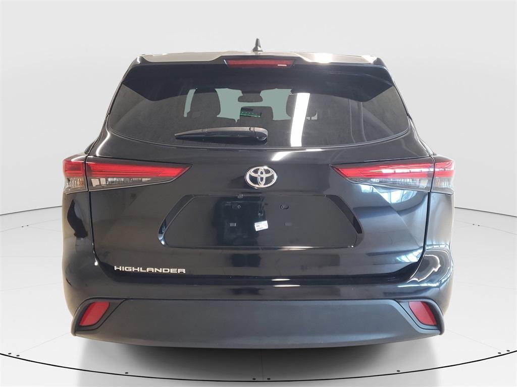 used 2023 Toyota Highlander car, priced at $32,991