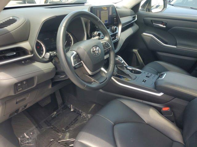 used 2023 Toyota Highlander car, priced at $34,991