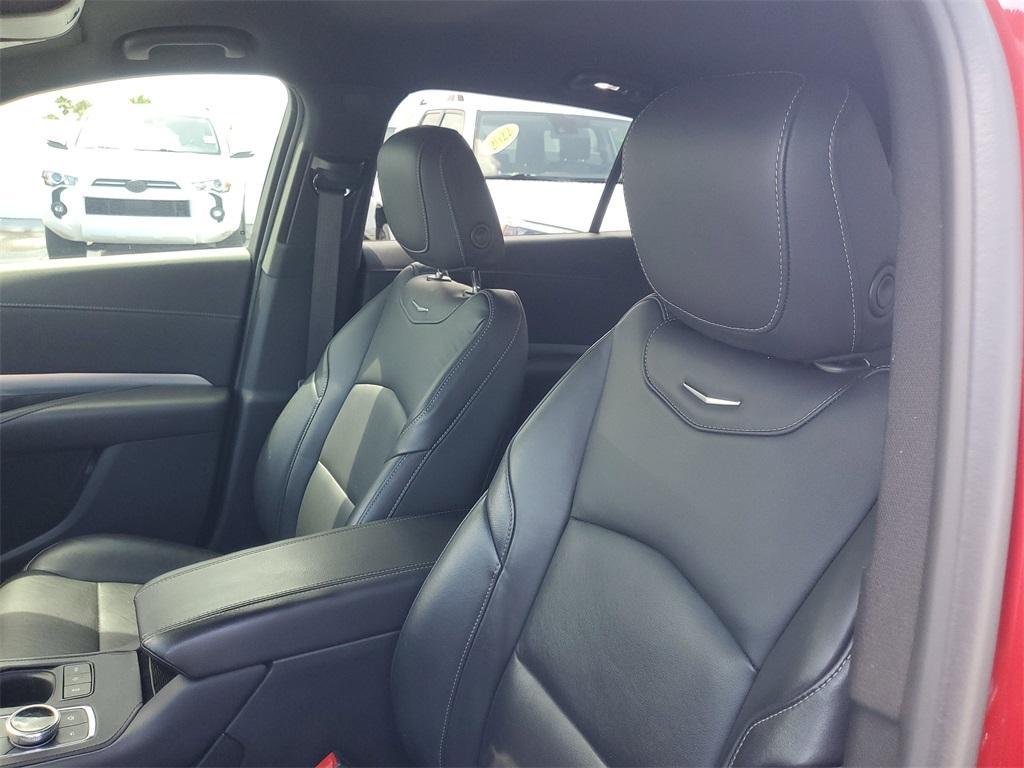 used 2022 Cadillac XT4 car, priced at $19,794