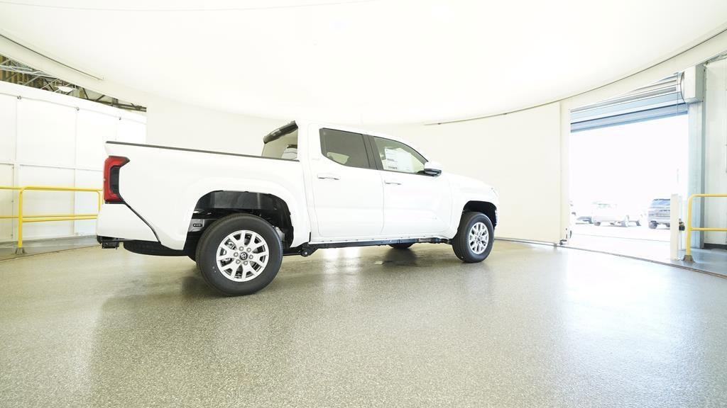 new 2025 Toyota Tacoma car