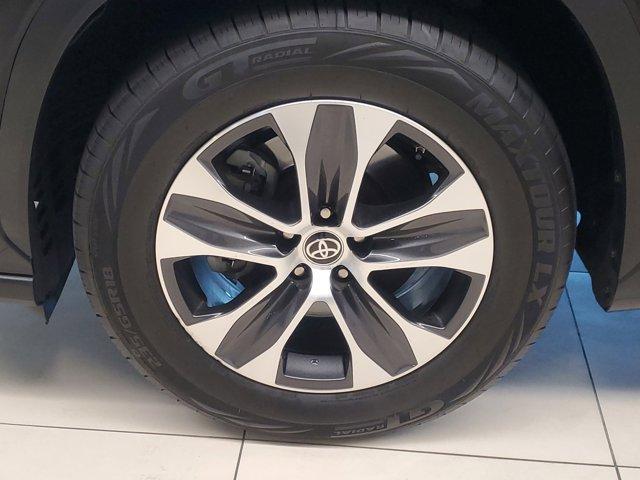 used 2023 Toyota Highlander car, priced at $34,451