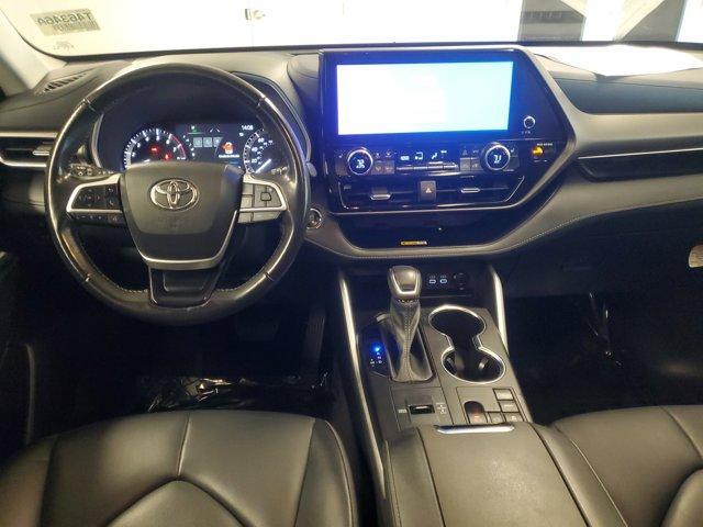 used 2023 Toyota Highlander car, priced at $34,451