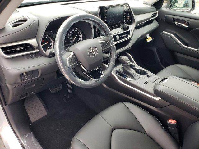 used 2022 Toyota Highlander car, priced at $30,454