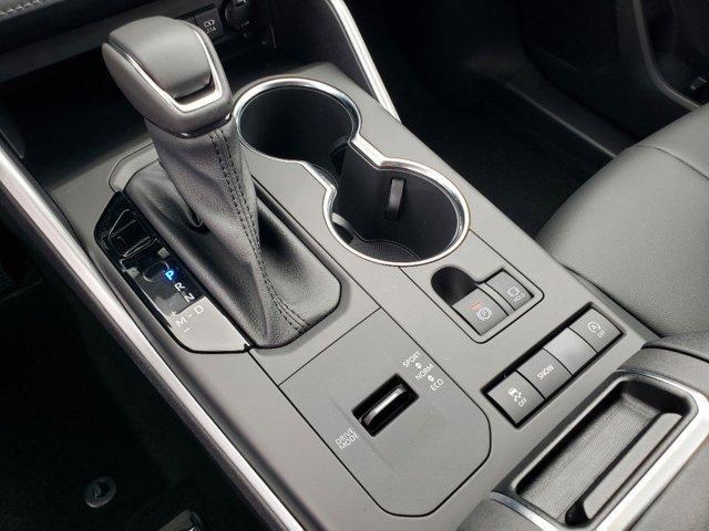 used 2022 Toyota Highlander car, priced at $30,454