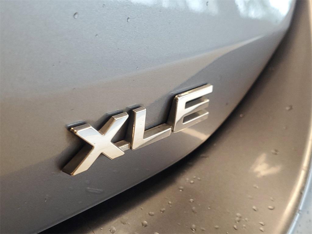 used 2022 Toyota Highlander Hybrid car, priced at $34,594