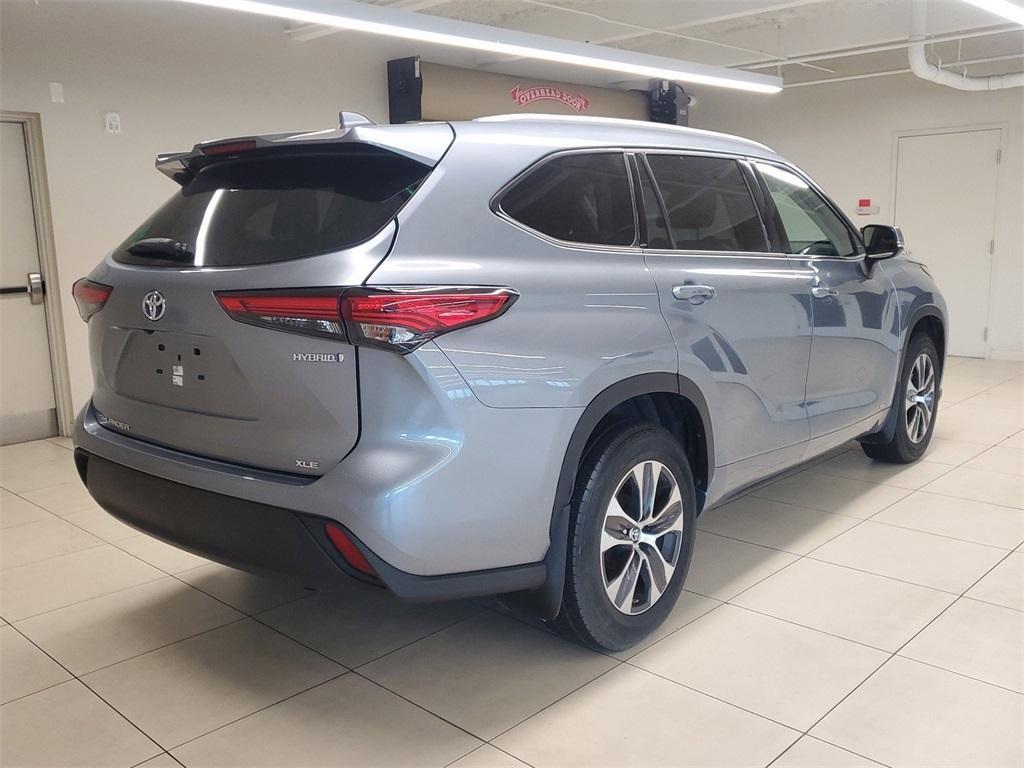 used 2022 Toyota Highlander Hybrid car, priced at $34,594
