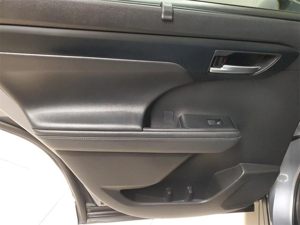 used 2022 Toyota Highlander Hybrid car, priced at $34,594