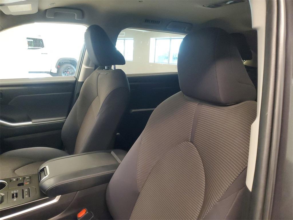 used 2023 Toyota Highlander car, priced at $34,991