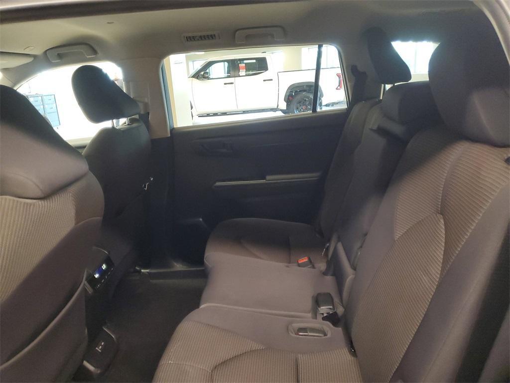 used 2023 Toyota Highlander car, priced at $34,991