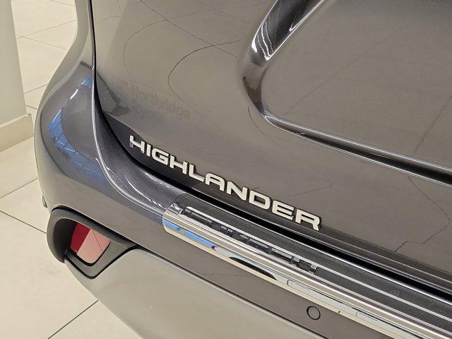 used 2022 Toyota Highlander car, priced at $36,993