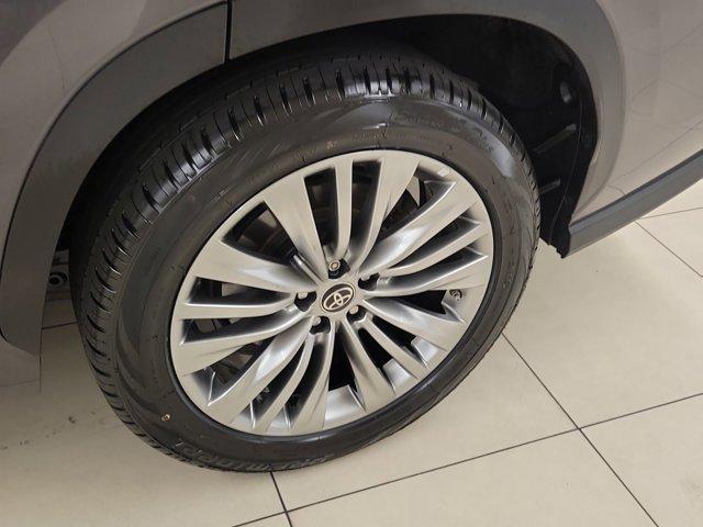 used 2022 Toyota Highlander car, priced at $36,993