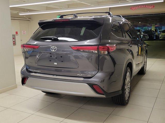 used 2022 Toyota Highlander car, priced at $36,993