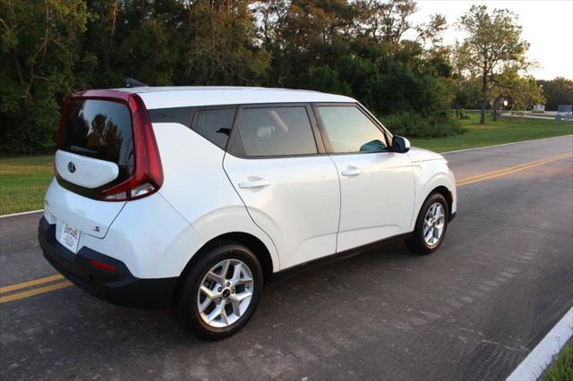 used 2020 Kia Soul car, priced at $15,488