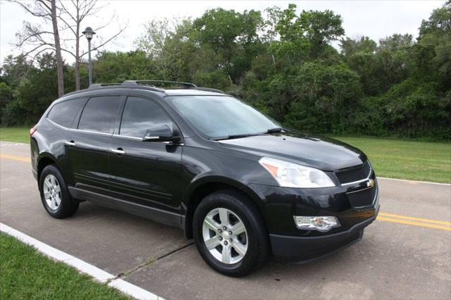 used 2012 Chevrolet Traverse car, priced at $9,995