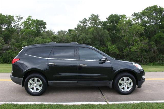 used 2012 Chevrolet Traverse car, priced at $9,995