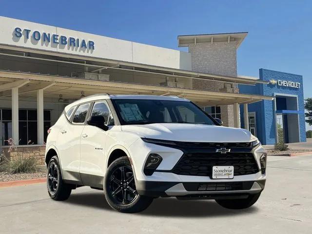 new 2025 Chevrolet Blazer car, priced at $31,530