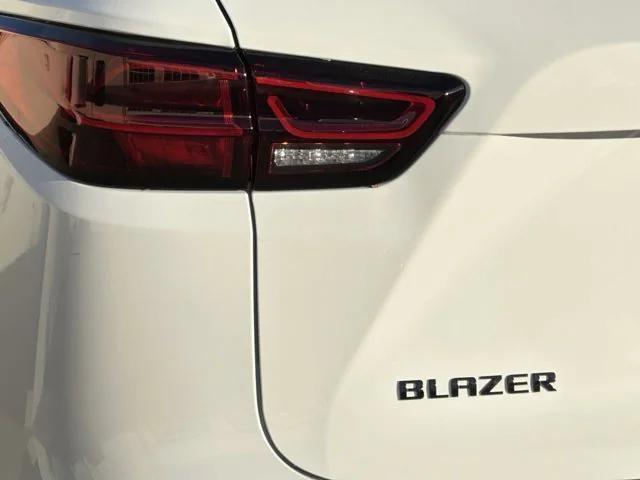 new 2025 Chevrolet Blazer car, priced at $32,030