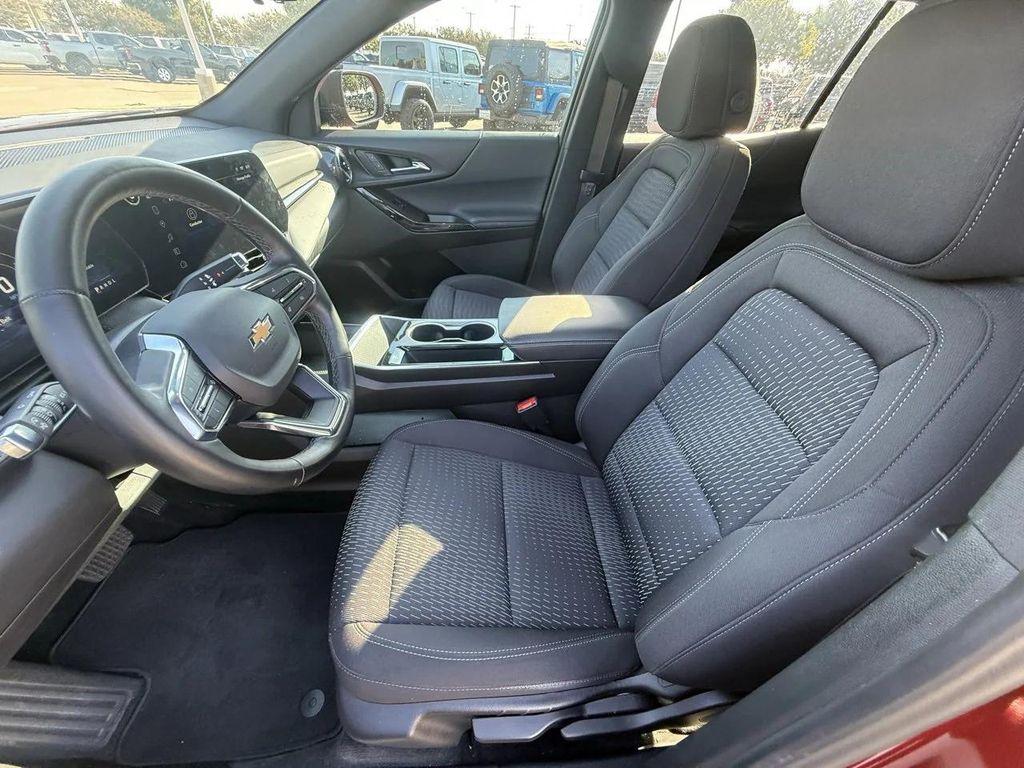 used 2025 Chevrolet Equinox car, priced at $26,500