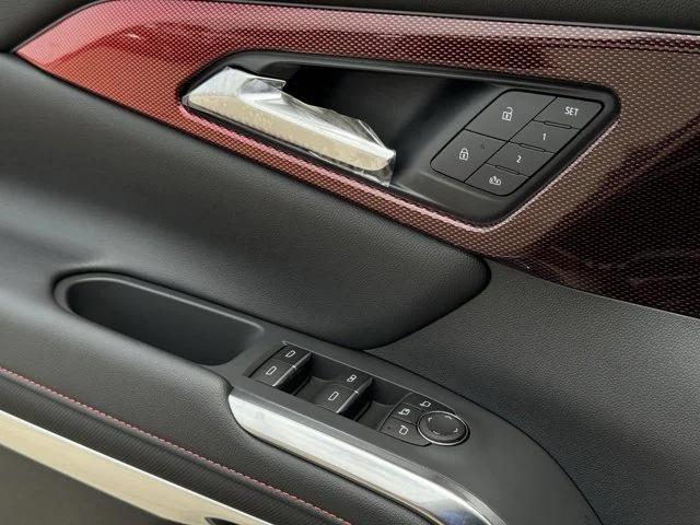 new 2025 Chevrolet Traverse car, priced at $53,557