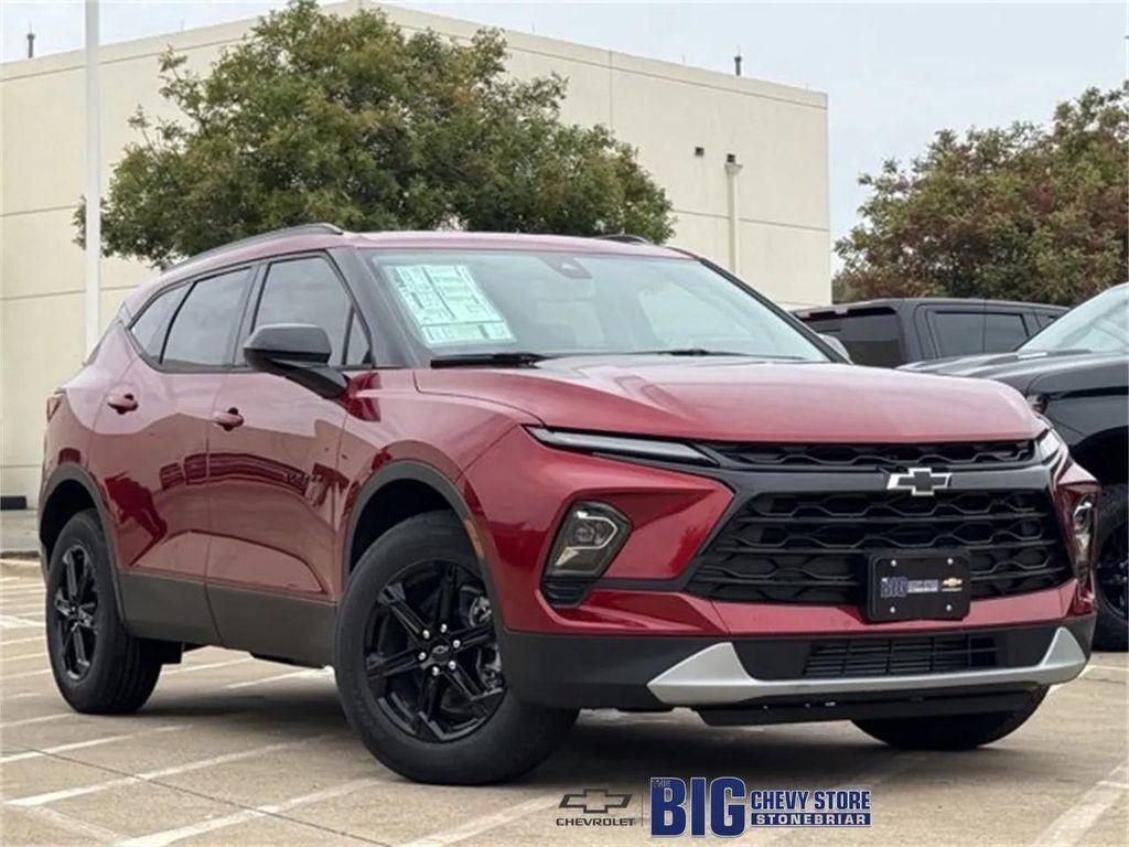 new 2025 Chevrolet Blazer car, priced at $32,726