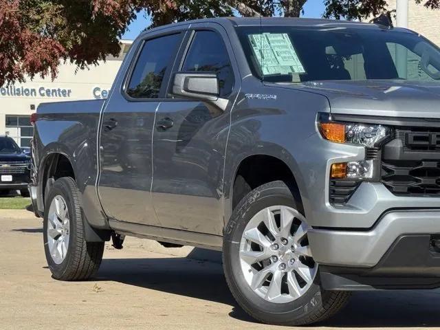 new 2025 Chevrolet Silverado 1500 car, priced at $38,295