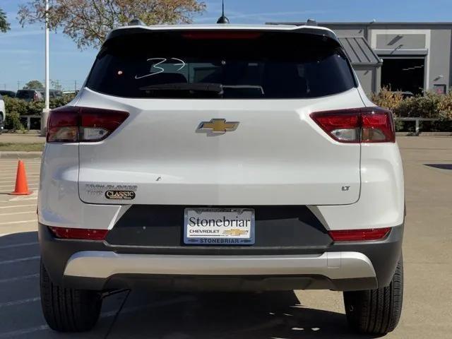 new 2025 Chevrolet TrailBlazer car, priced at $26,612