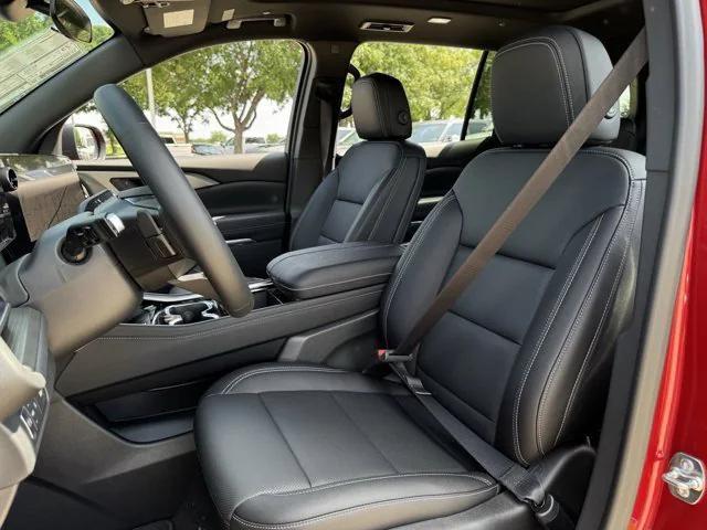 new 2025 Chevrolet Traverse car, priced at $45,690