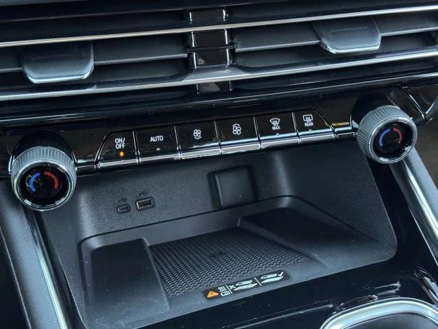 new 2026 Chevrolet Traverse car, priced at $57,031