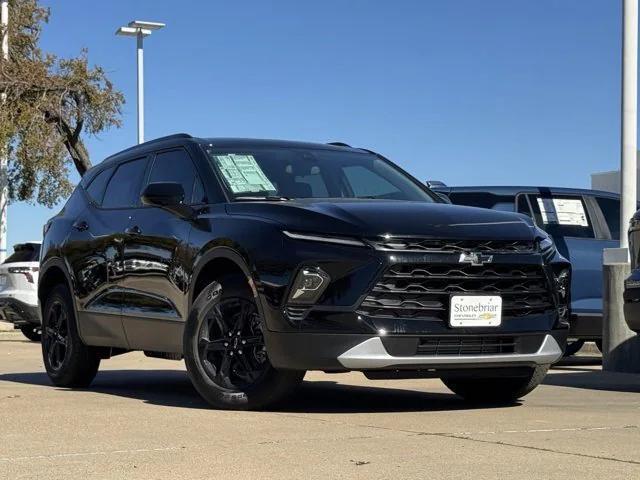 new 2025 Chevrolet Blazer car, priced at $32,030