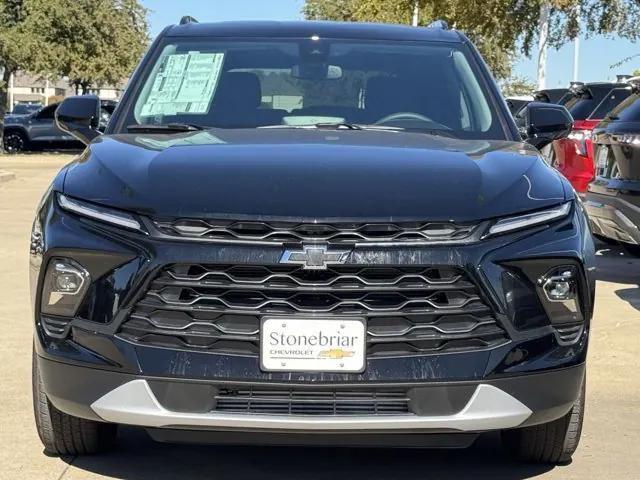 new 2025 Chevrolet Blazer car, priced at $32,030