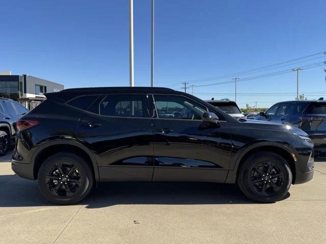 new 2025 Chevrolet Blazer car, priced at $32,030