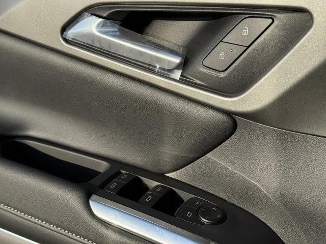 new 2026 Chevrolet Traverse car, priced at $42,225