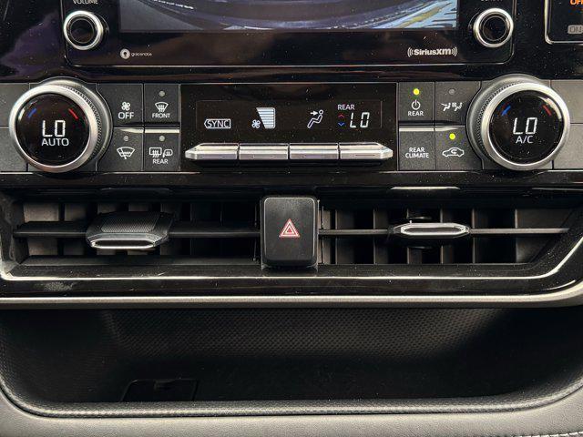 used 2022 Toyota Highlander car, priced at $23,500