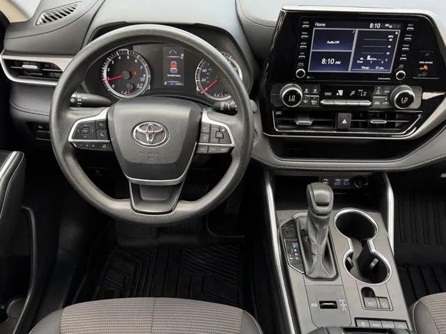 used 2022 Toyota Highlander car, priced at $23,500